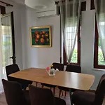 Dom wakacyjny Vacation House *